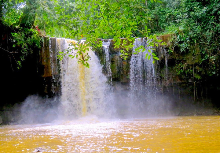 Chrey Thom Waterfall