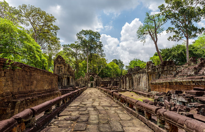 1 Day Angkor Grand Tour With Mini Van